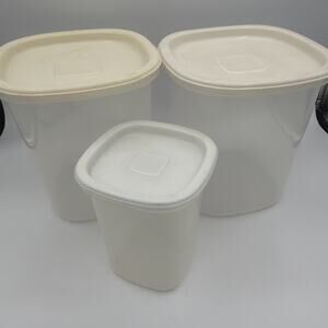 Lot Rubbermaid 2- 3 Qt 1 - 1.8 Pt Servin Saver Storage Canister Container Almond